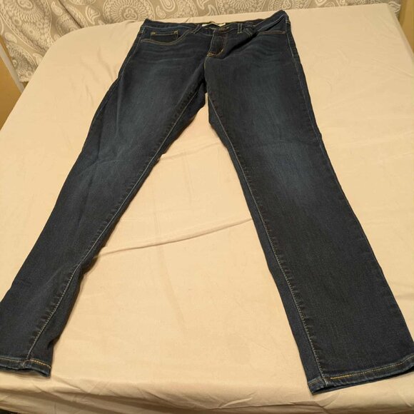 Levi's 311 Shaping Skinny Jeans  Womens 30x30 Dark Wash Blue Pullon Denim - EUC - Picture 1 of 13